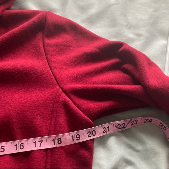 UGG maroon jacket - Picture 8 of 12